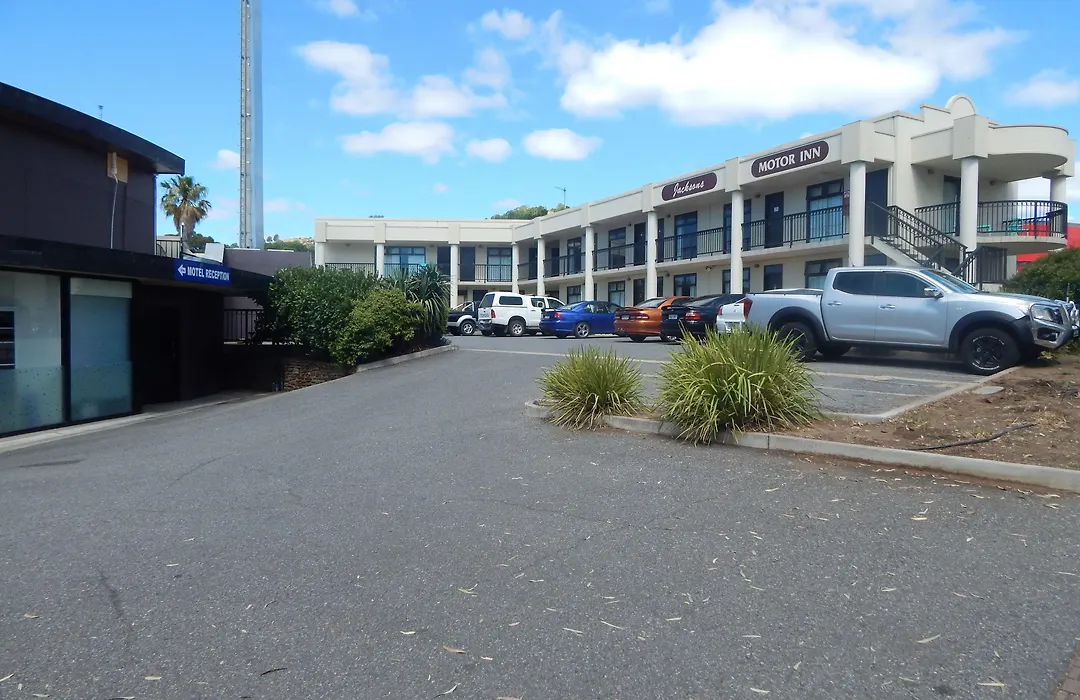 Jacksons Motor Inn-1